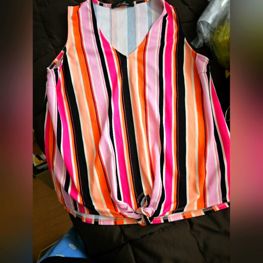 Hawthorne LG Front Tied Top